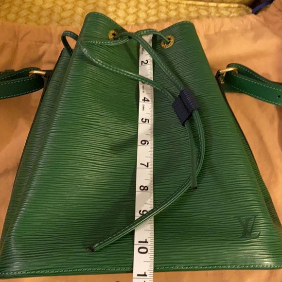 Perfect!! Louis Vuitton Noe epi green leather bucket handbag - Picture 14 of 16